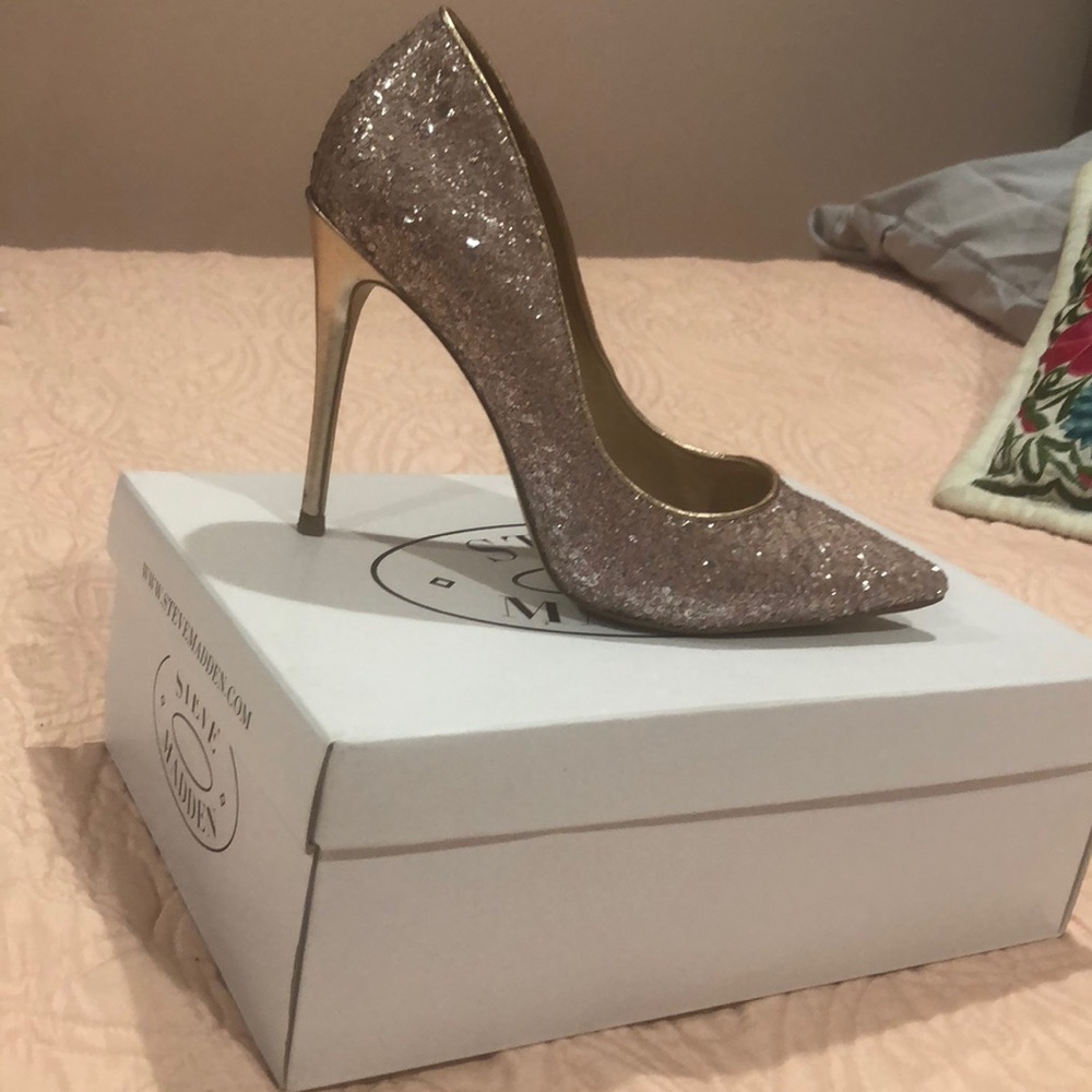 Pink Glitter Daisie Shoes
